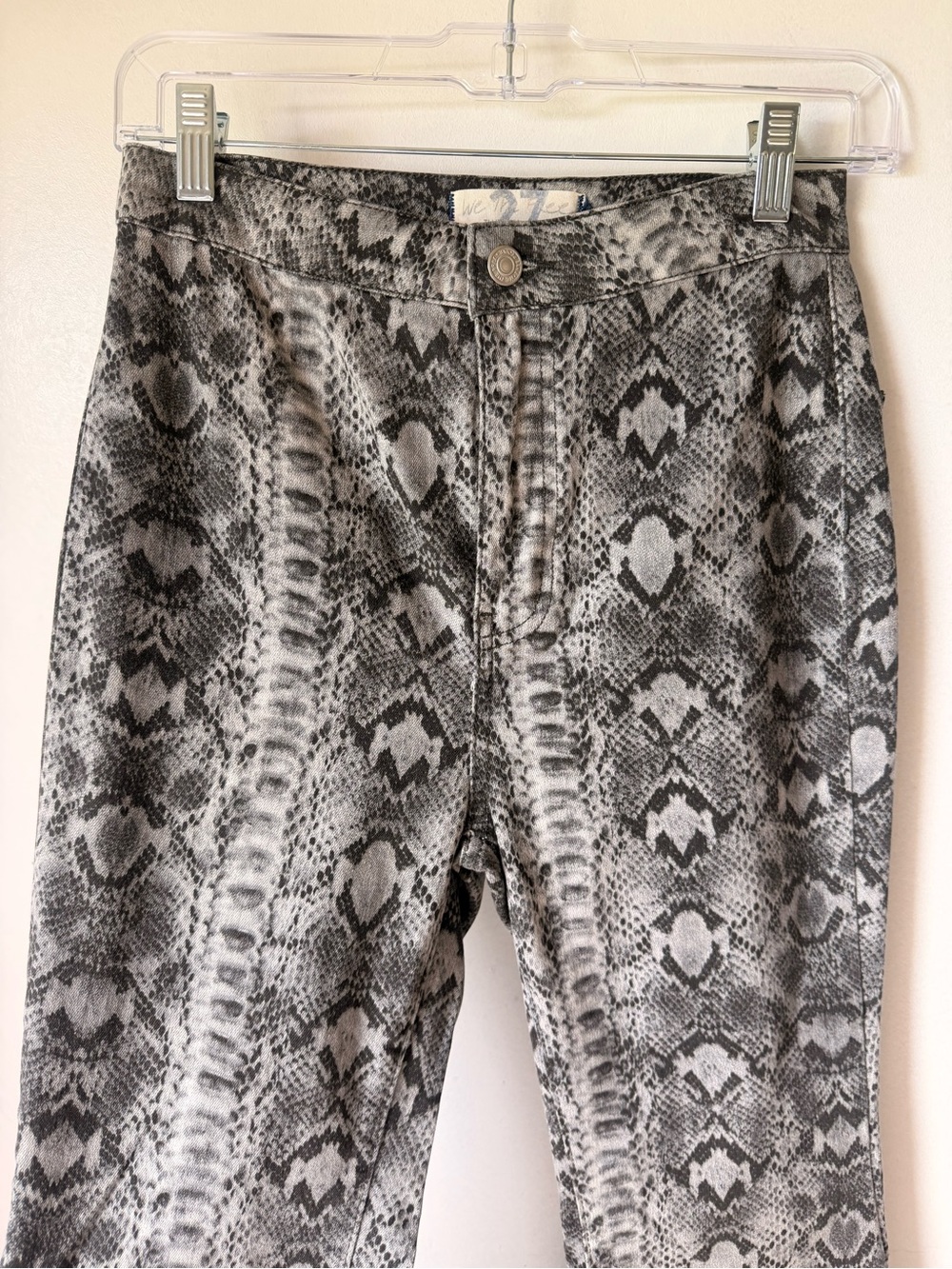 We The Free Just Float On Flare Snake Print Jeans - Picture 10 of 11